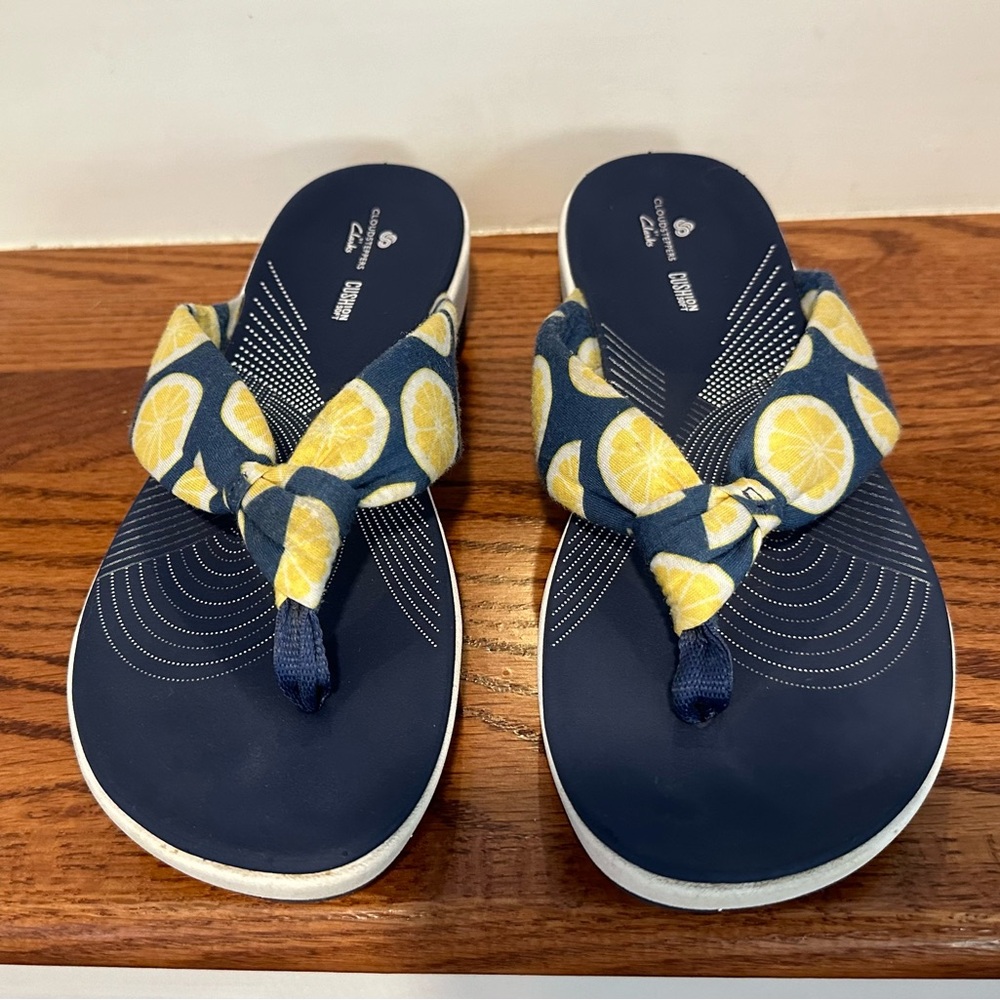 Clarks Cloudstepper Flip Flops